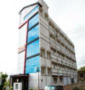 7 Hills Inn 蒂鲁帕蒂 外观 照片